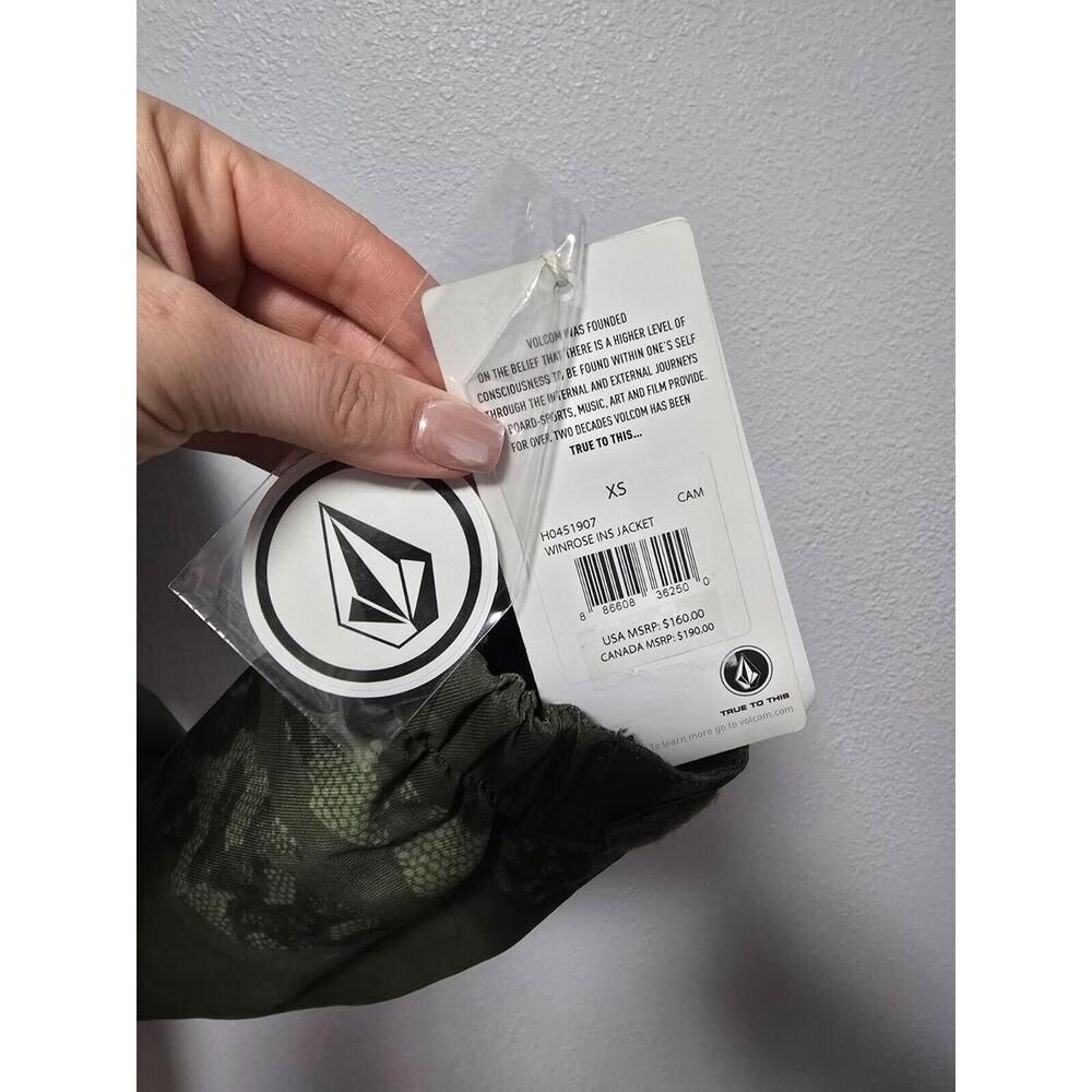 NWT Volcom Winrose Insulated Snow Jacket Womens Sz XS Camo Ski Waterproof - Picture 9 of 9